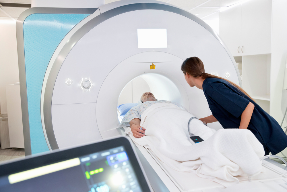 เช็กสุขภาพปอดด้วย Low Dose CT ต่างจาก X-Ray อย่างไร