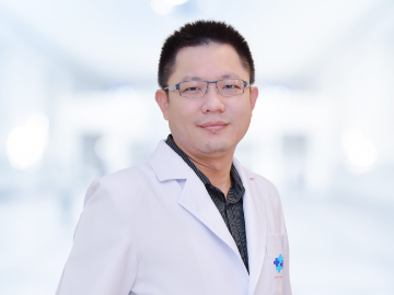 Dr.Worawit Ongbumrungphan